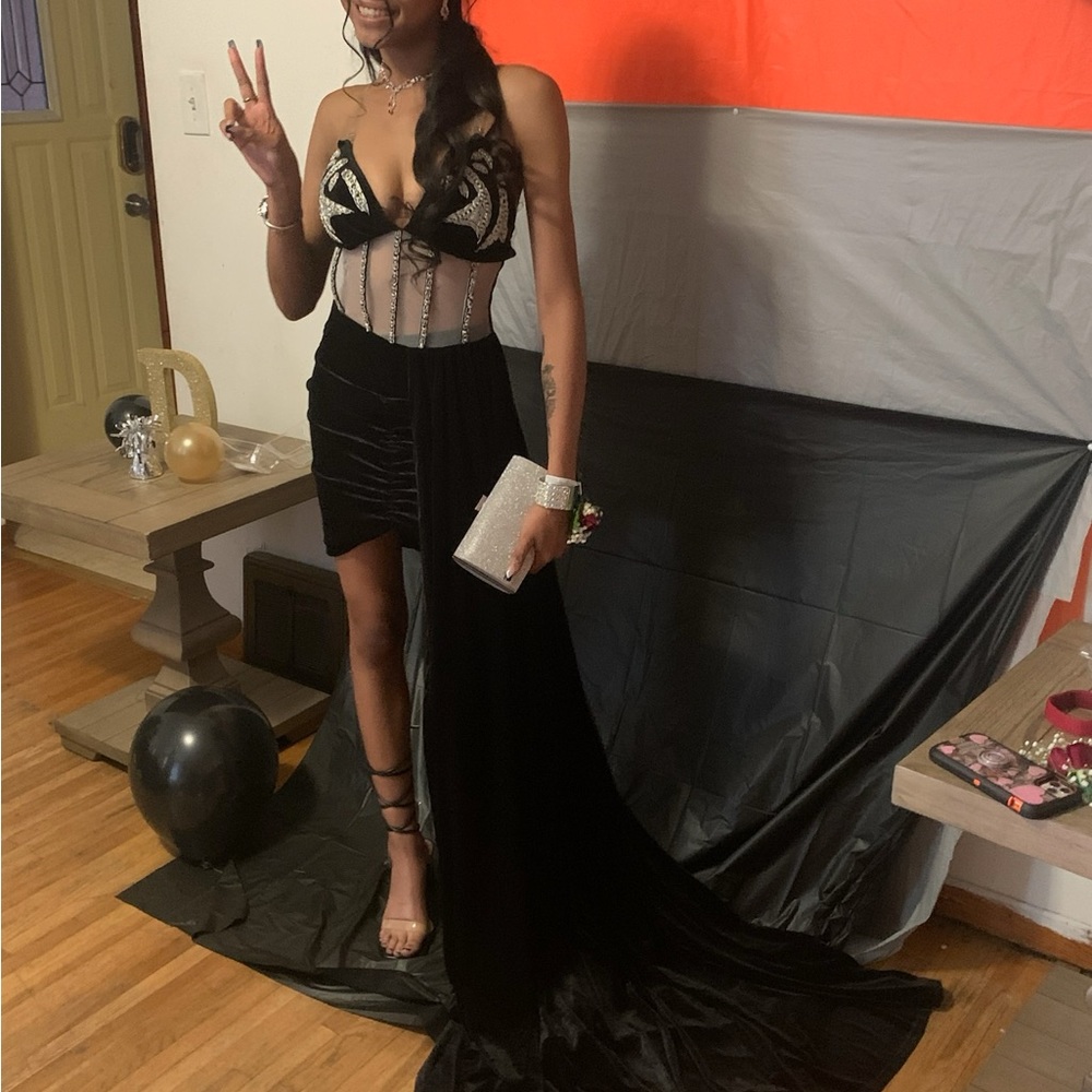 BLACK PROM DRESS